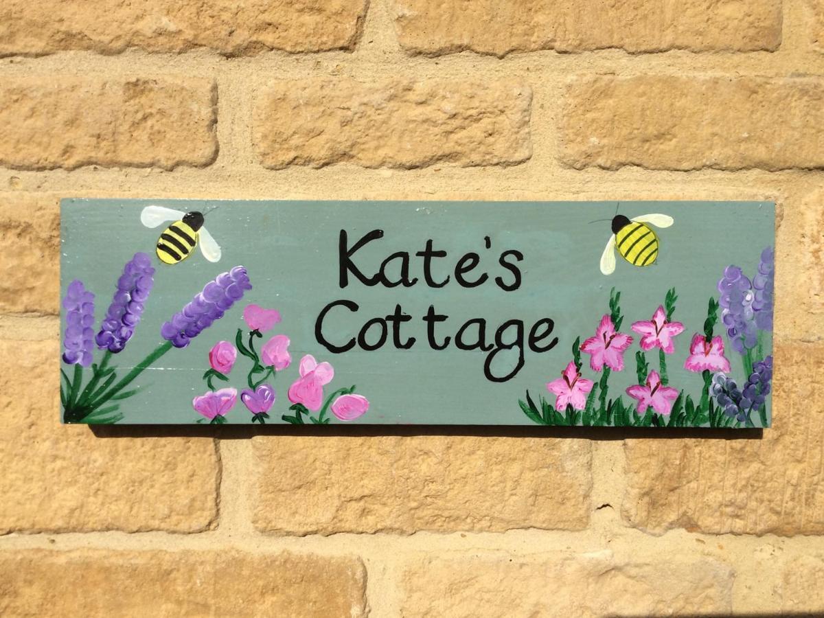 Kate's Cottage, Cheltenham Bourton-on-the-Water Exterior foto